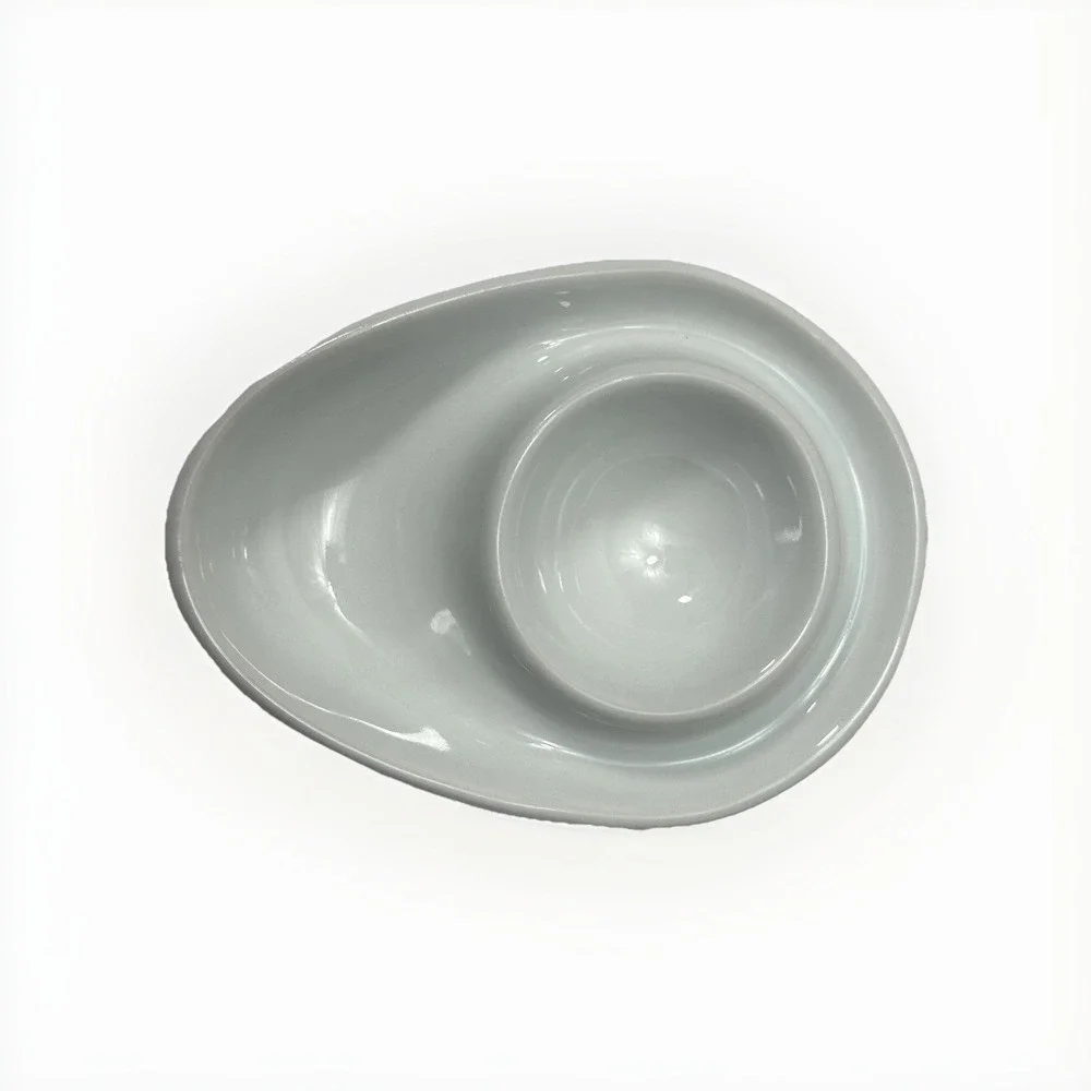 Unmarked set white